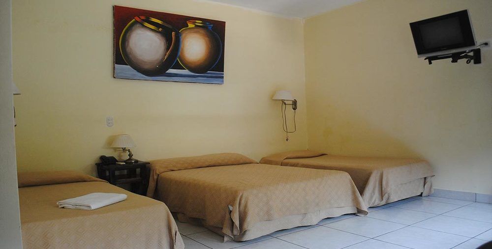 Hotel Real Granada Exterior photo