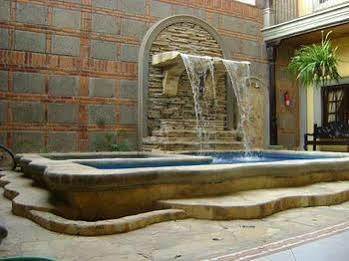 Hotel Real Granada Exterior photo